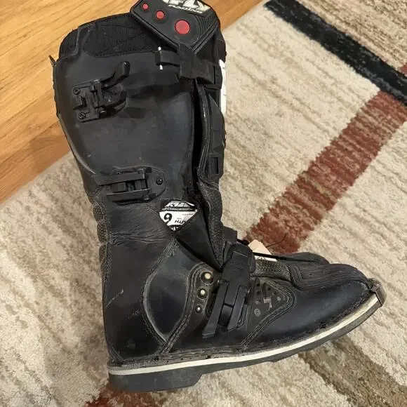 Fly Racing Maverick Unisex Youth Size 6 Black Motocross Boots